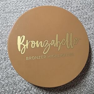 NEW Bronzabelle Tuscan Sun Bronzer Compact